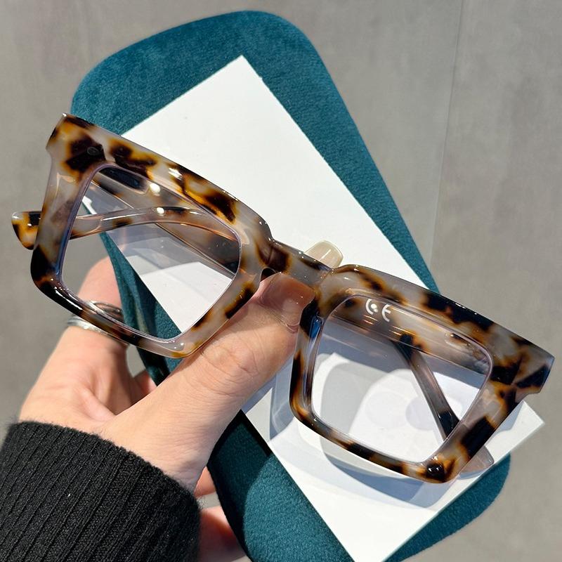 Retro Classic Square Frame Reading Glasses Women Men Vintage Oversize Anti Blue Light Presbyopia Eyeglasses 7colors Eyewear+4.0