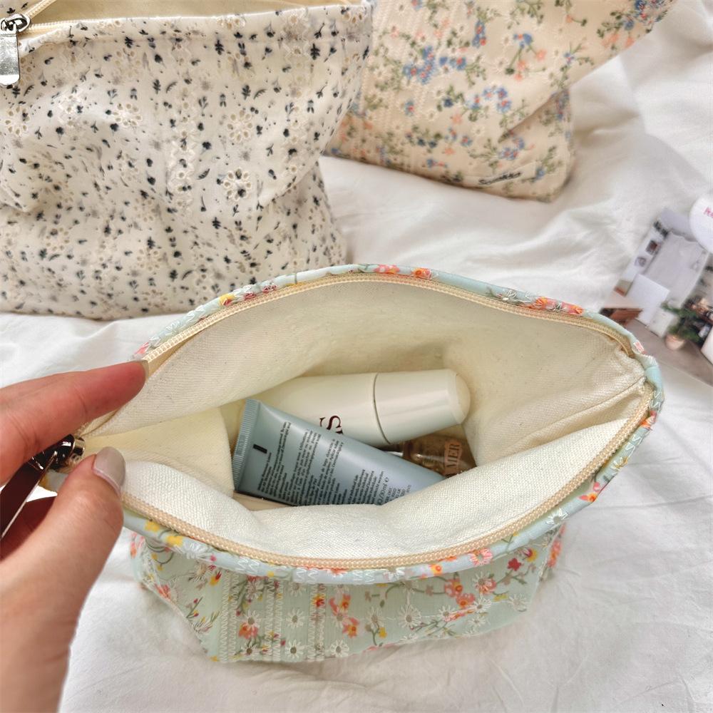 410123 Fresh Floral Canvas Cosmetic Bag Women's Portable Large-capacity Travel Toilet Bag Skin Care Product Storage Bag