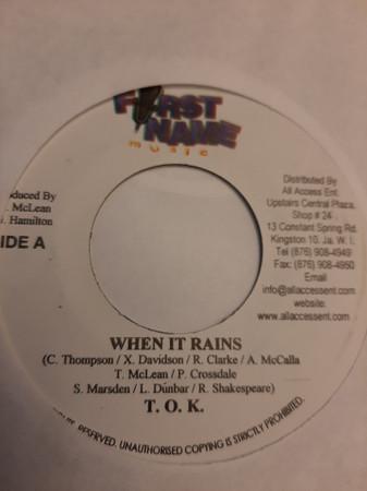 

7-дюймовая пластинка T.O.K. / КИПРИЧ - Когда идет дождь / В моих мыслях НИКТО Имя Муси 2007 Ямайка Регги, Ска и Даб Б/У