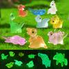 50 Stück Leuchtende Mini-Dinosaurier-Figur Leuchtende Klare Dino-Harzstatue Miniatur-Dinosaurier-Ornament Zuhause Büro Schreibtisch D