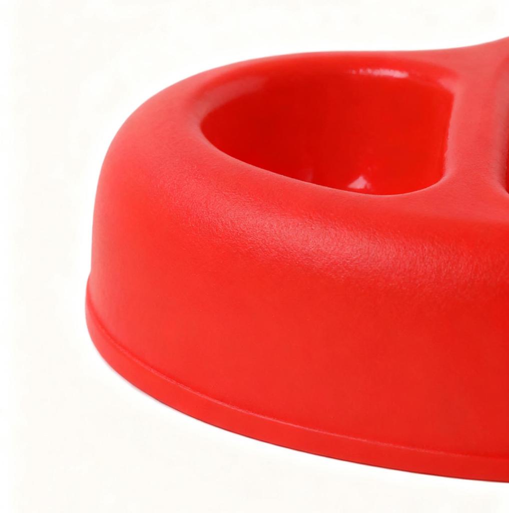 This Heart-shaped, Double-layered Pet Bowl Is Lightweight and Durable, Adding a Touch of Color and Style To Your Pet’s Water and Food.