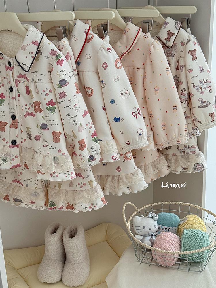 Mädchen Winter Pyjama Set - Fleecegefüttert, Spitze, Bequem, Süße Hauskleidung, 2025 Neuer Stil