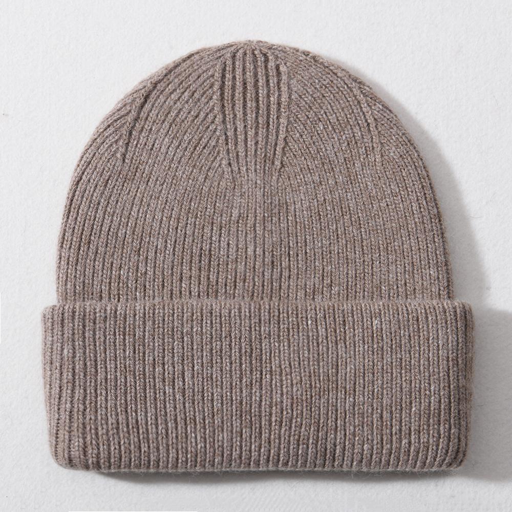 Custom Wool Beanie Hats for Women Luxury Warm Lambs Wool Knitted Winter Bennie for Business Travel Hand Drawn Logo