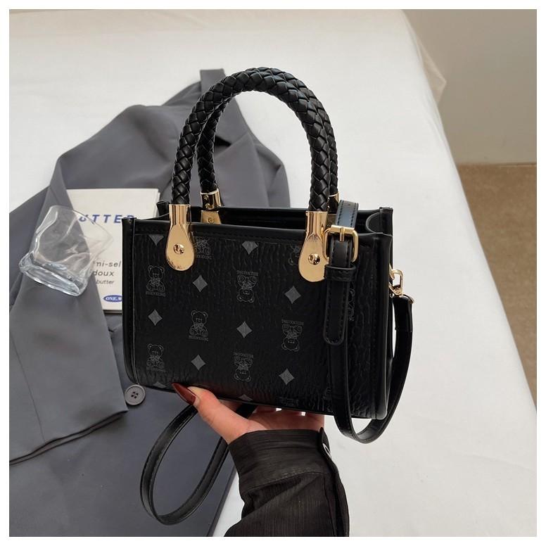 IELGY Summer All-Match Fashionable Messenger Bag Korean Version Portable Tote Bag