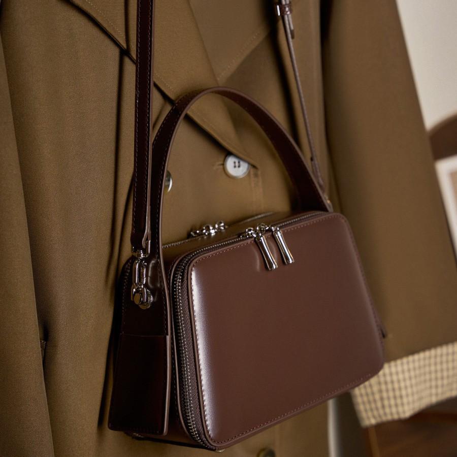New genuine leather niche design shoulder bag for commuting, versatile handbag, women's crossbody small square bag