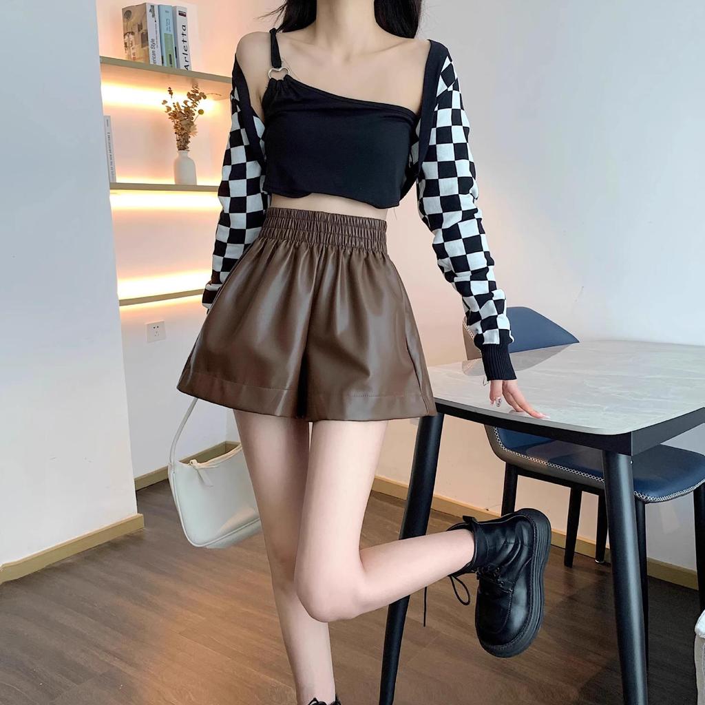 Plus Size Women's High-Waisted Black PU Leather A-Line Shorts - Casual Elastic Waist, Autumn/Winter 2026.