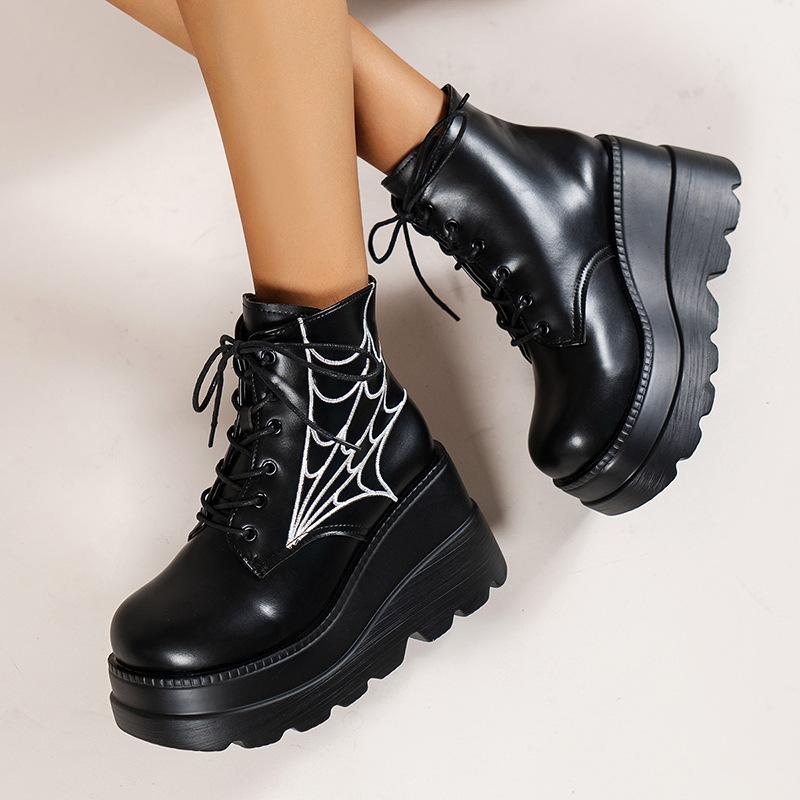 Large Size Spider Web Embroidery Small Punk Boots ins Gothic Lace Up Platform Boots Fashion Women's Boots