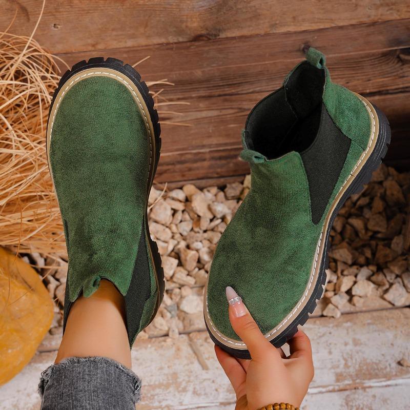 New Style Women's Boots, Fashionable and Casual, Round-toed, Large-sized Fashionable Shoes