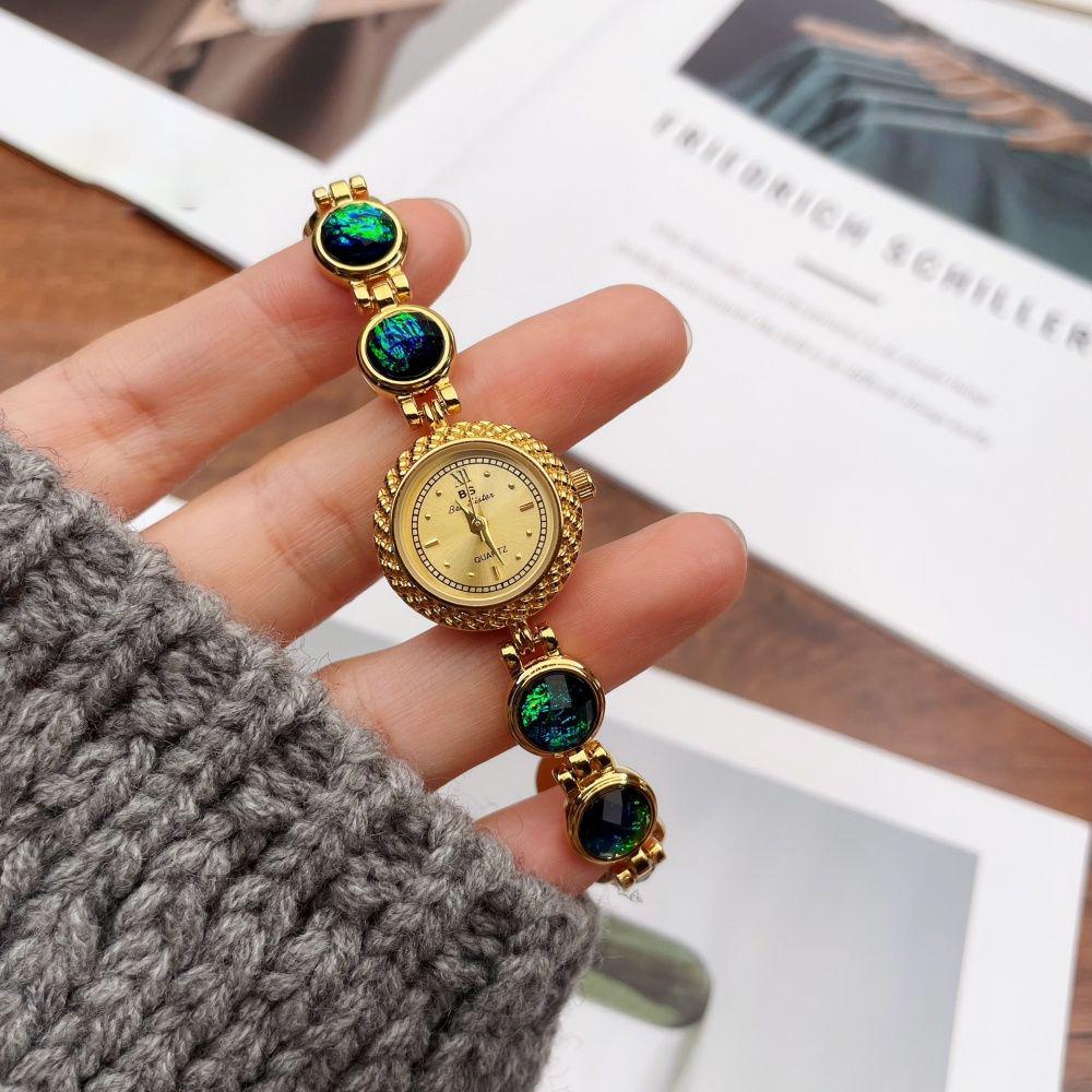 Light Luxury Women's Watches Waterproof Circular Dial Green Jewelry Bracelet Quartz Wristwatch High Temperament Ladies' Watch