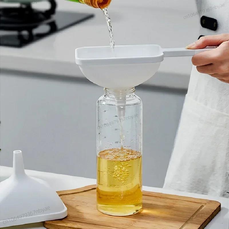 Funnel Liquid Filling Dispensing Filteroil Spices Jam Salad Canned Kitchen Funnel Rectangle Dispenser with Handle Kitchen Gadget