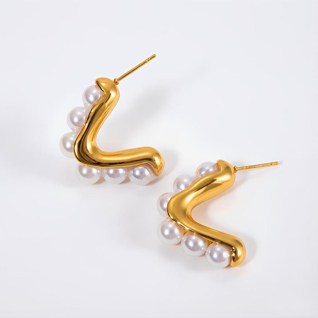 European & American Stainless Steel Pearl Stud Earrings: Fashionable Luxury Titanium Steel Ear Jewelry