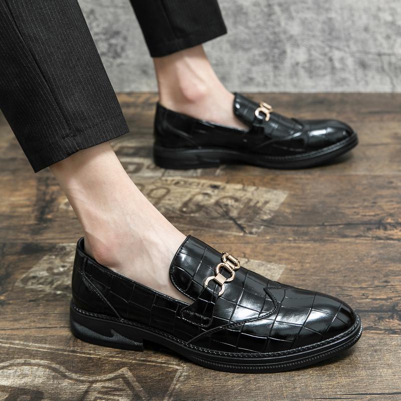 Pánské ležérní nazouvací kožené boty Business Casual lakované lesklé boty Pánská streetová móda Svatba Luxusní boty