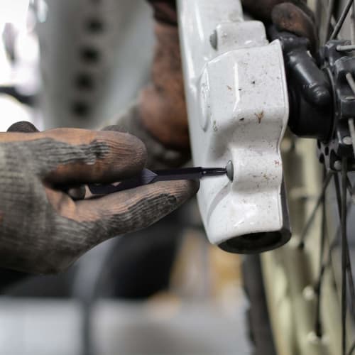 Wisdompro Screwdriver Keychain, Phillips and Flathead EDC Multi-Tool, Mini Size, Portable, Set of 2 Screwdrivers, Black