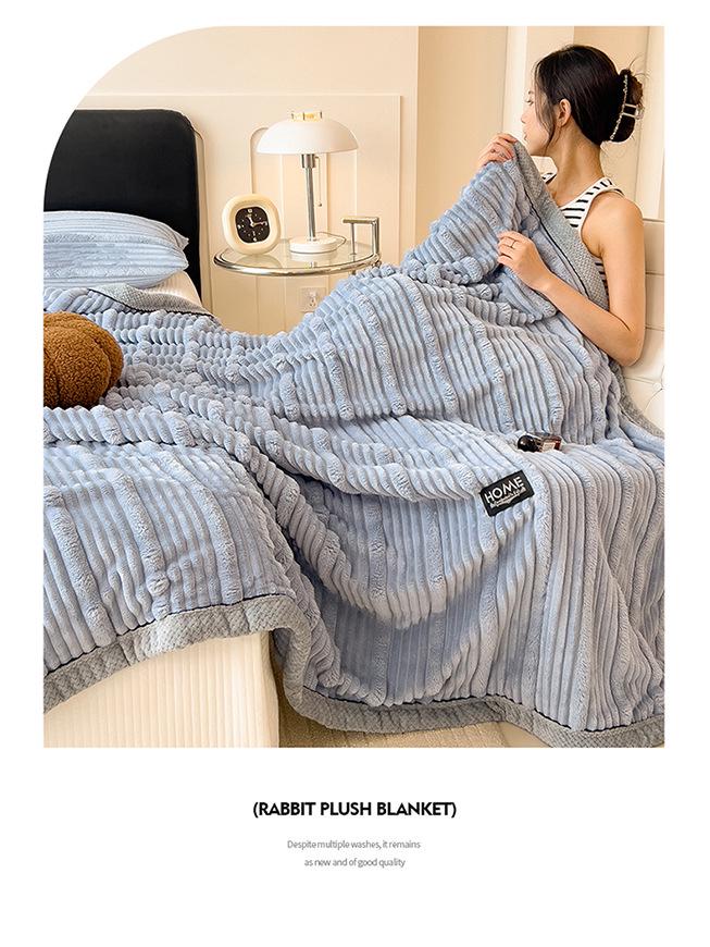 2025 Golden Turtle Velvet High-Weight Flannel Blanket - Double Size, Multifunctional, Luxurious Nap Blanket