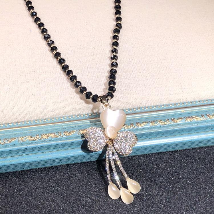 Retro Long Crystal Sweater Chain Women's Versatile Temperament Flower Pendant Necklace Fashion Ethnic Style Hanging Accessories