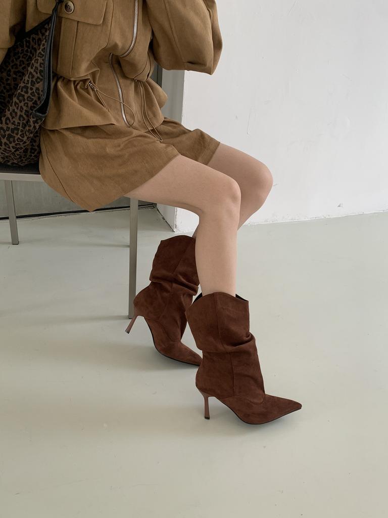 Mittelrohr spitze plissierte Stiefel Damen dünner Absatz lässiger Stil Babes 2025 Herbst lockere Wildleder High Heel Stiefel