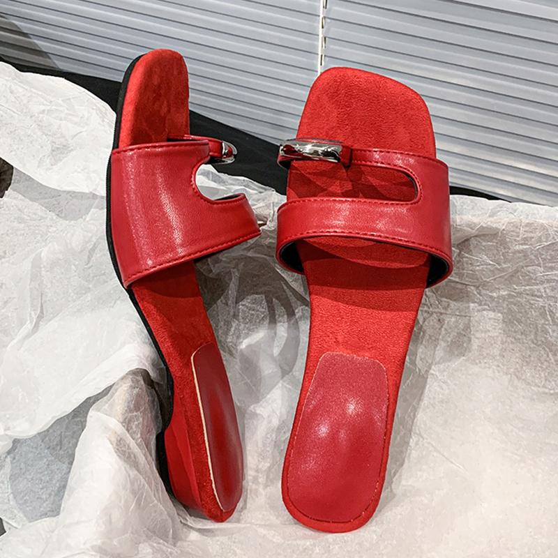 Fashion Flats Women Slippers Designer Clip Toe Dress Shoes New Fashion Woman's Sandals 2025 Summer Casual Slides Cozy Flip Flops Mujer