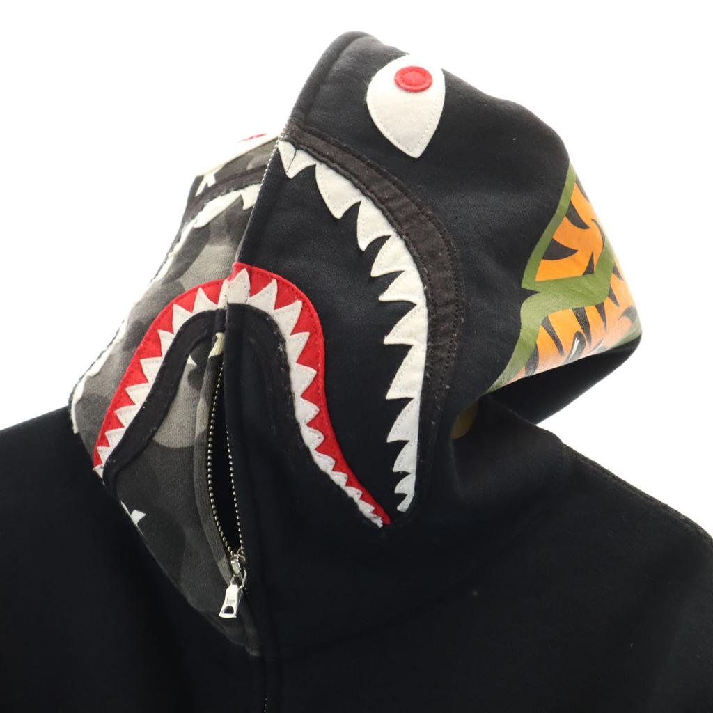 A BATHING APE made in Japan Shark Long sleeve sweat Zip hoodie M black Men's Used