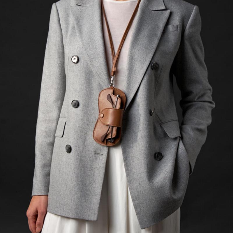 

Сумка для очков унисекс, подвесные солнцезащитные очки для чтения, очки для близорукости, защитный чехол для хранения, кожа PU, портативный держатель для очков для путешествий коричневый