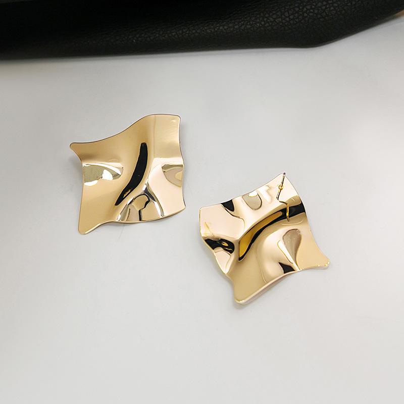 

Vintage Gold Color Square Drop Earrings for Women Exaggerated Metal Irregular Geometric Personality Earrings Party Zircon Gifts