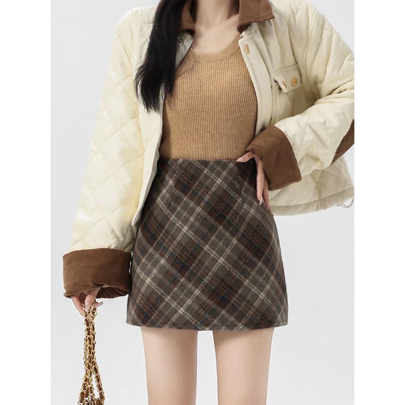 

Women s Khaki Plaid Wool A-line Skirt - Autumn 2025 High-Waist Slim Fit M (95-108 lbs)