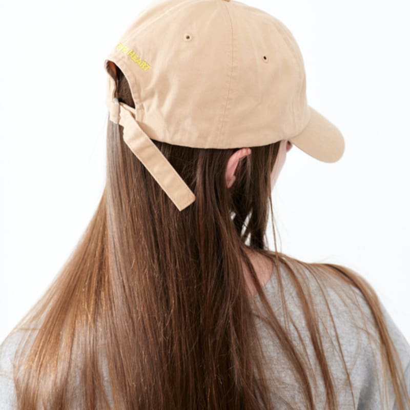 Hands Eyes Heart Logo basebollkeps i beige