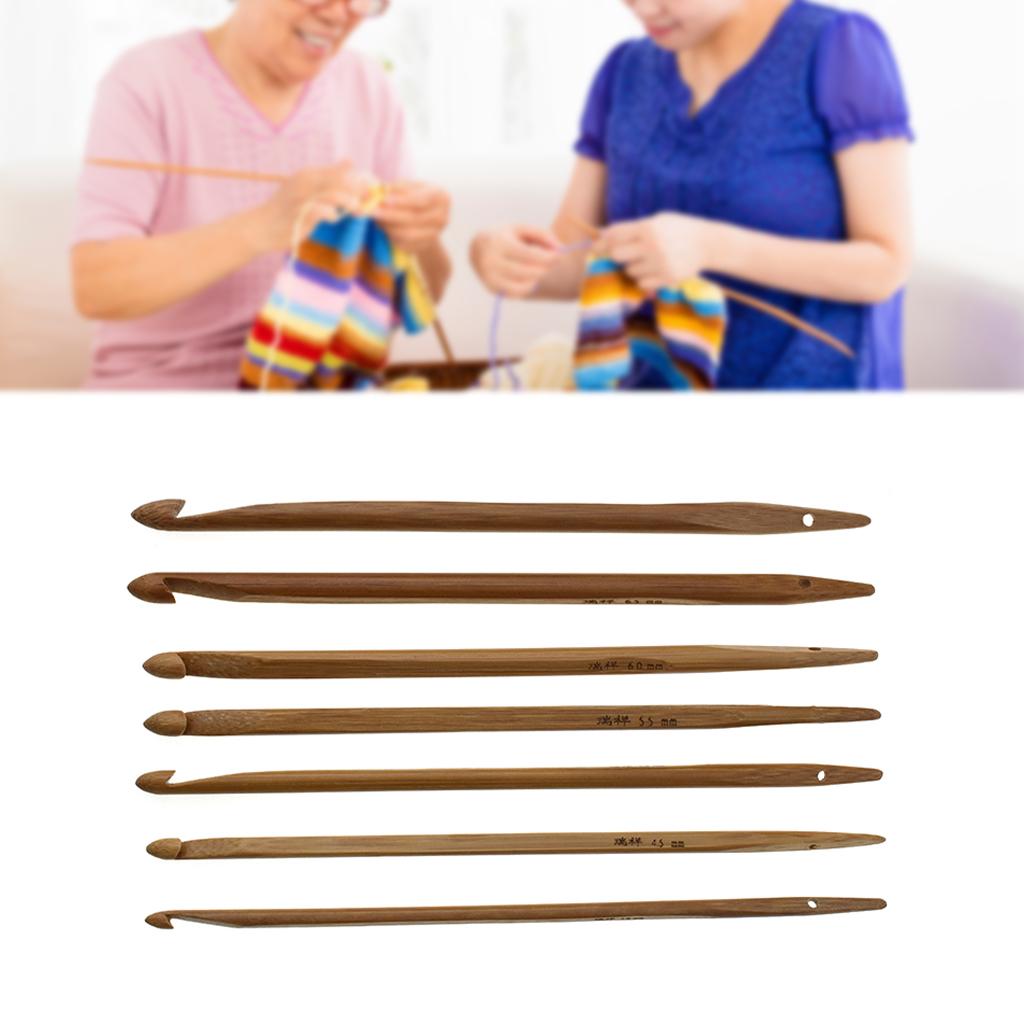 7 Pieces Knitter's Wooden Extra Long Crochet Hooks Set Knitting Needlecrafts Tool for Crocheting Sewing Weaving 4mm-7mm
