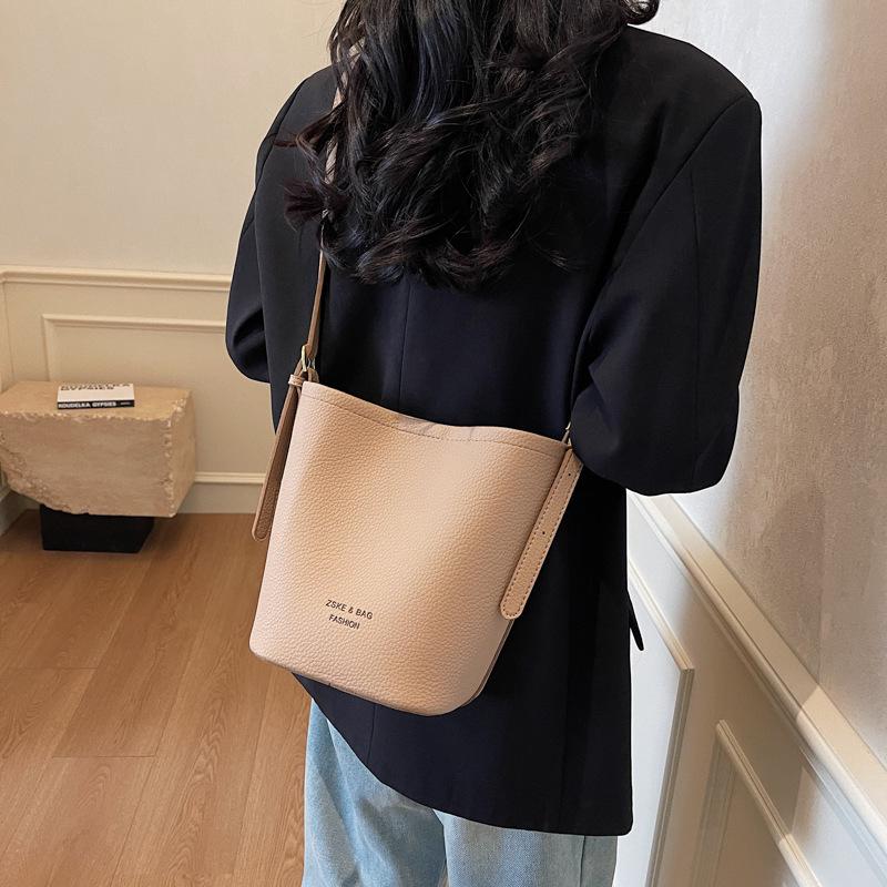 Retro Simple Mother And Child Bag Bucket Bag Women'S Fashion Shoulder Underarm Bag Foreign Style Versatile Messenger Bag