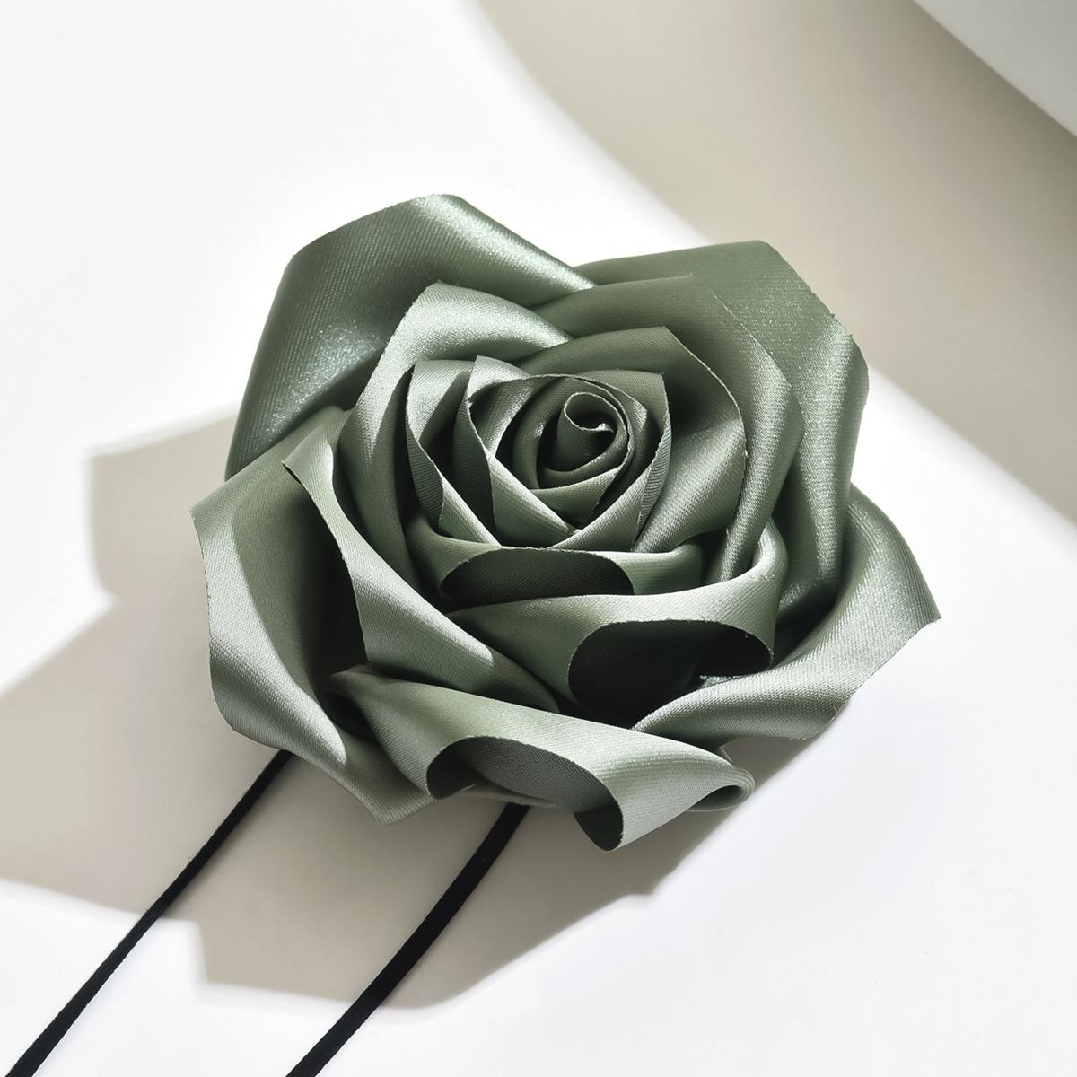 Personalized big flower chocker fashion ins bohemian long strap three-dimensional flower necklace