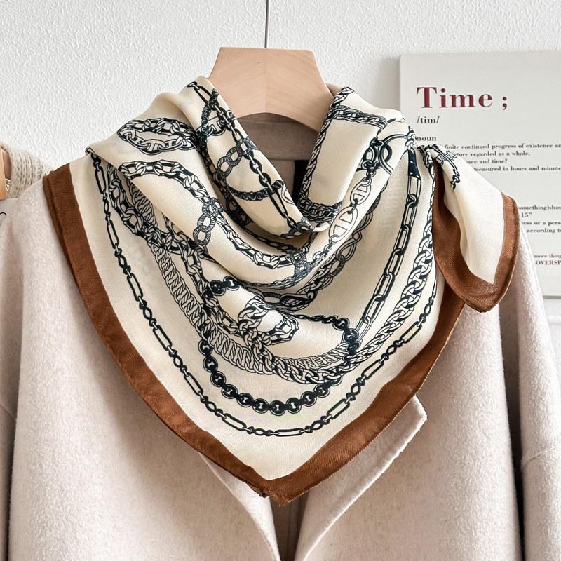 71 Series Neck Cashew Flower Square Scarf Silk Scarf Female Korean Version Versatile Literary and Retro Neck Protection Decorative Small Scarf