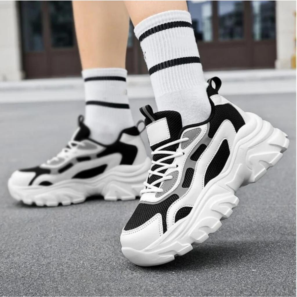 Sneakers Women Vulcanize Shoes New Couple White Platform Thick Sole Running Casual Men Shoes Size 35-44 Tenis Feminino