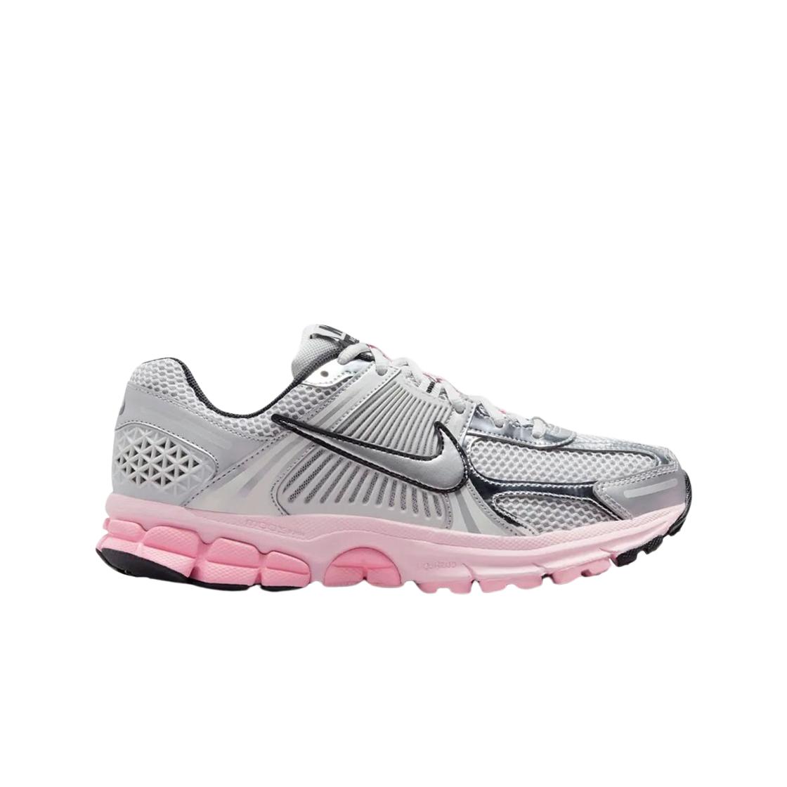 

(в) Nike Zoom Vomero 5 Photon Dust Pink Foam 220