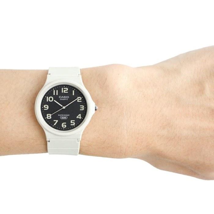 Casio MQ-24UC-8B (Ivory/Black)