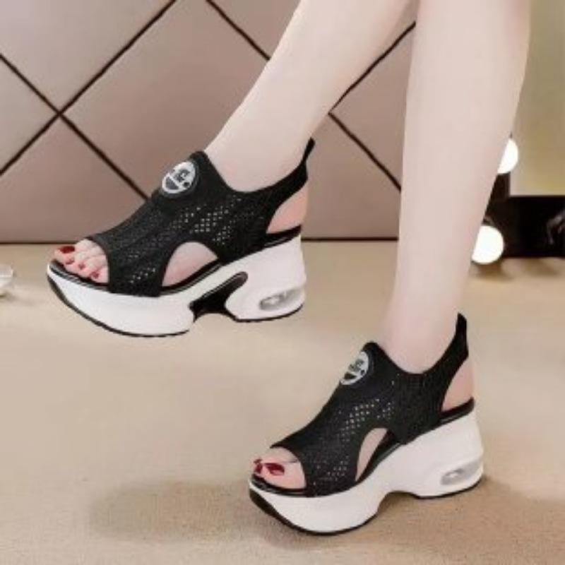 The New Style of Shoes Are Fashionable, Breathable, Comfortable and Casual Women's Wedge Heel Sandals