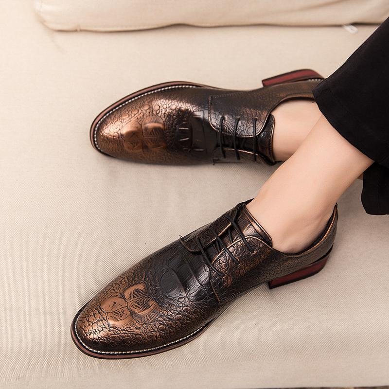 Mode Neue Luxus Herren Lederschuhe Business Gentleman Stil Verkleidungsparty Arbeit und Büro Outdoor Mode Street Schnürschuhe
