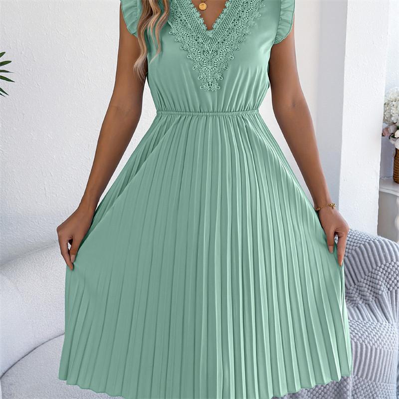 2026 Spring/Summer Women's Lace V-neck Black Ear Edge Waist Pleated Dress S-XL