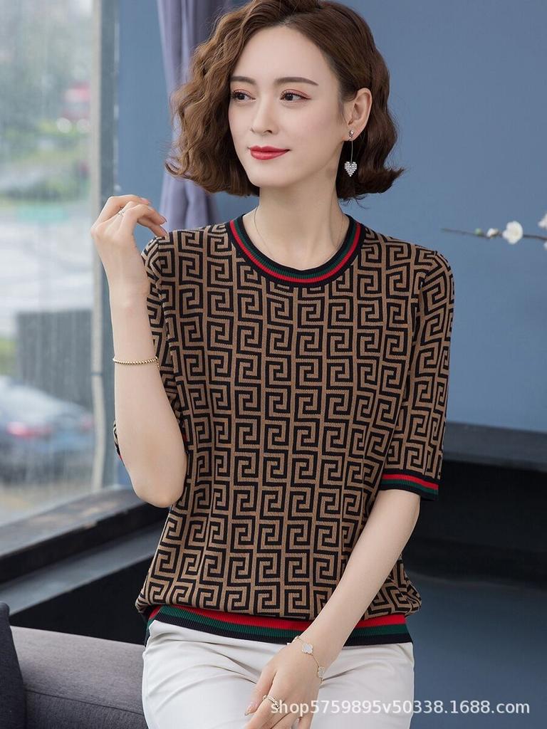 Casual retro large size women's printed short-sleeved t-shirt women's clothing catties can be worn spring and summer new models