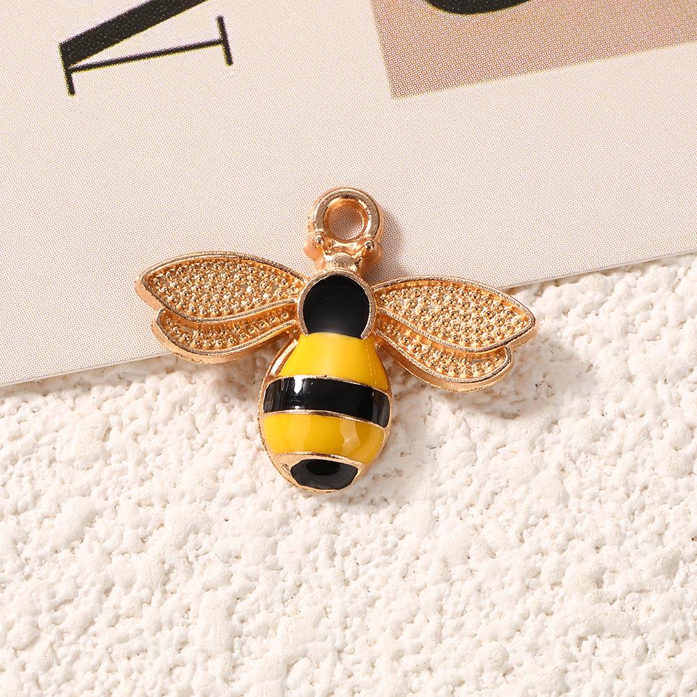Alloy Little Bee Handmade Pendant - Colorful Animal Ornament DIY Accessory