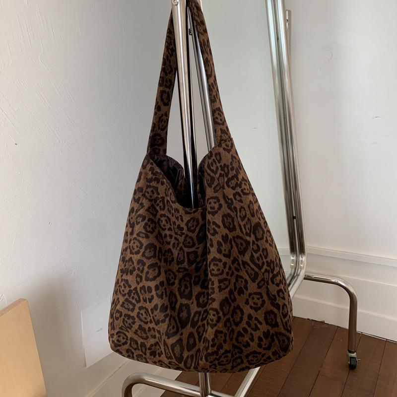 2025 summer fashion new retro lazy wind tote bag casual simple shoulder bag women's bag Korean version large capacity