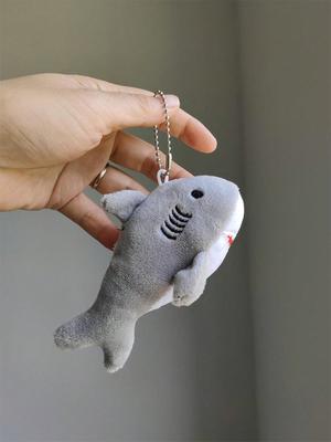 1pc Cute Personality Plush Grey Shark Keychain, Fashionable Bag Decoration And Key Ring Pendant