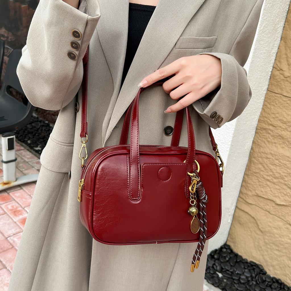 Premium Sense 2025 New Women's Red Wedding Bag Bridal Bag Niche Design One Shoulder Crossbody Handbag Mother Bag