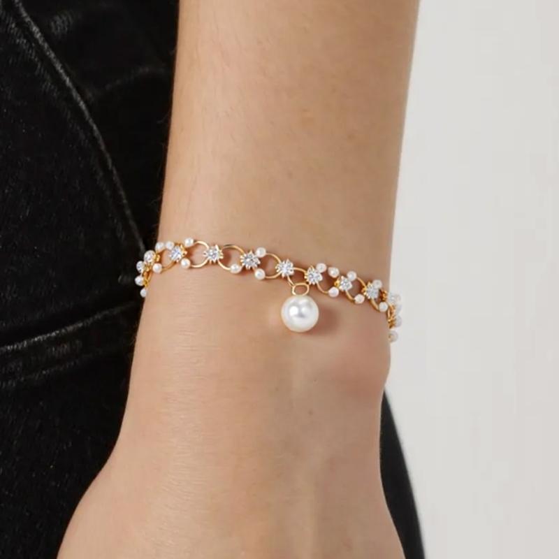 Alloy Jewelry Featuring Beads Everyday Wear Bracelet Suitable for Enhancing the Style of Youthful and Fashion Women