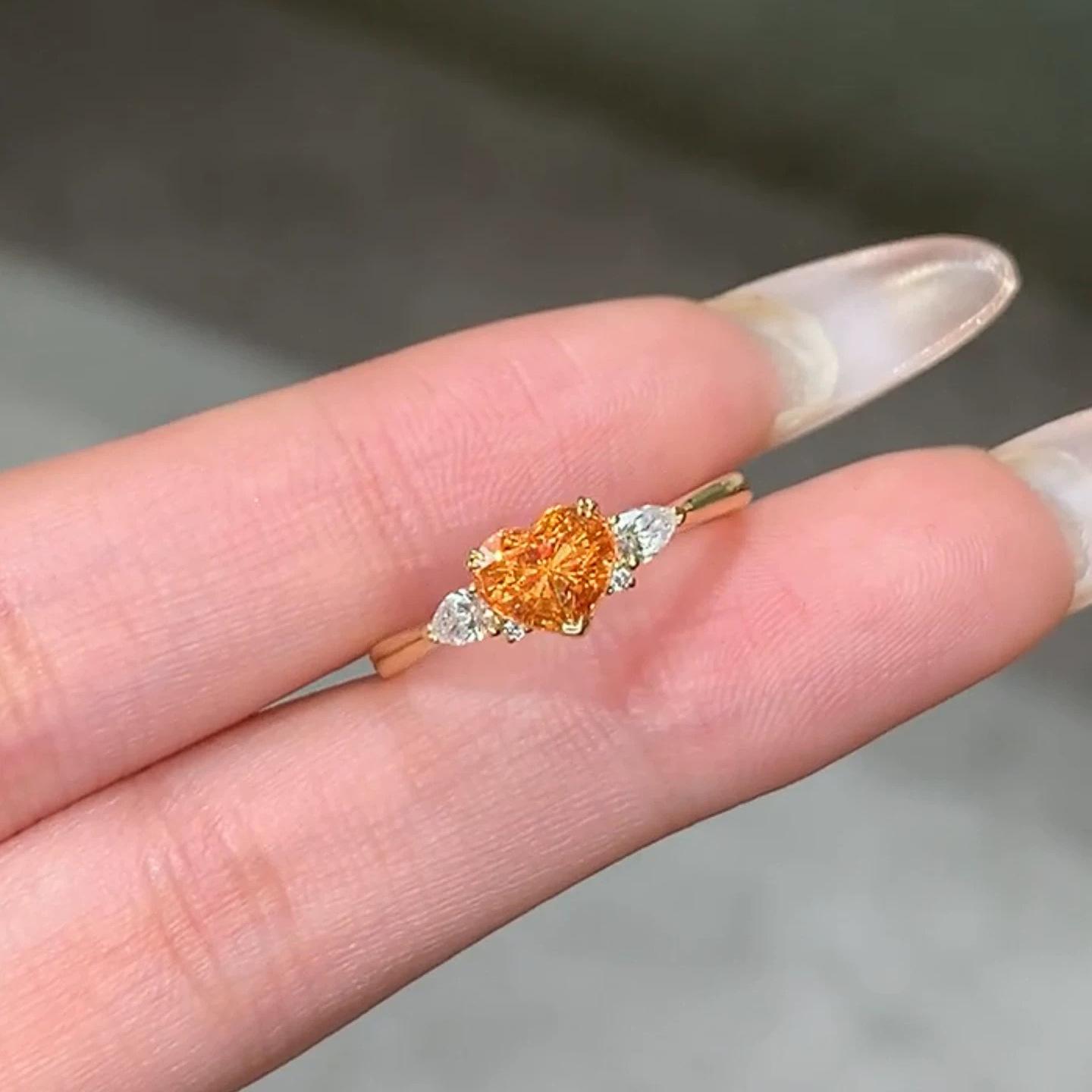 2026 Light Luxury Thousand Gold Wind Morgan Orange Love Heart Ring Exquisite Sweet Ice Flower Cut Peach Heart Color Treasure Fanta Stone Ring Female Resizable