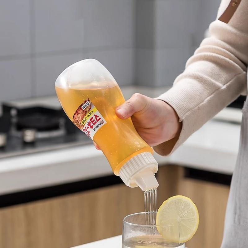 Home Kitchen Squeezed Bottle Food Grade Plastic Tomato Sauce Salad Sauce Porous Seasoning Tools Cup Body Sticker Cups Tumbler