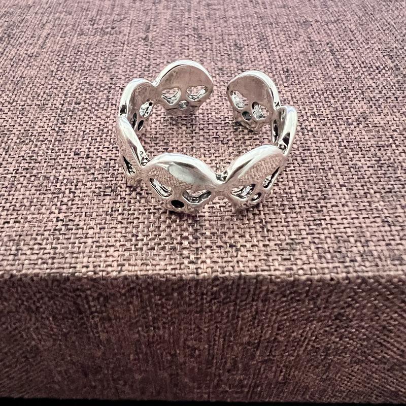 Dark Series Retro Schädel Fünf-Klauen-Ring - Cooles Hip-Hop Streetstyle Accessoire