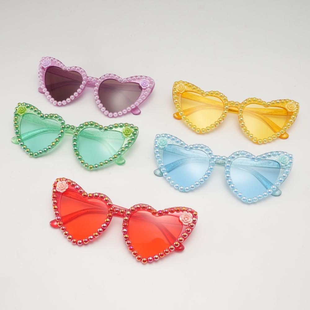 Women Sweet Romantic Heart-shaped Pearl Floral Sunglasses Perfect Gift for Valentine's Day Girlfriend Birthday Gift
