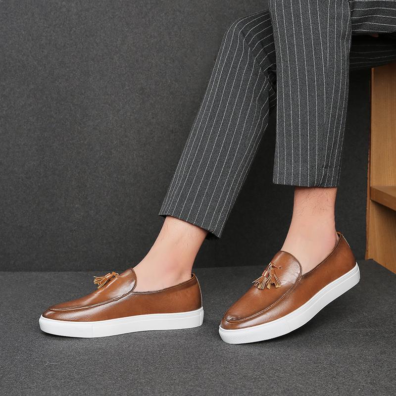 Fashion Comfortable casual business men's shoes Fashionable tassel design Slip on loafer Wedding Party Outdoor Activities Men's Shoes