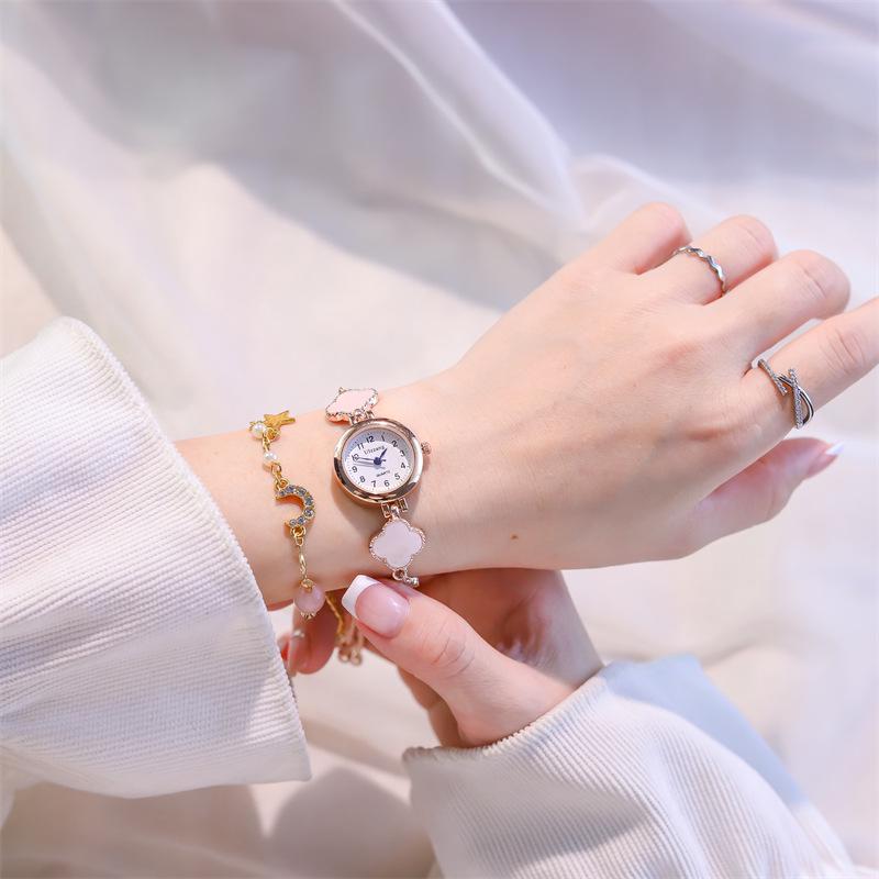 Chic French Women's Niche Watch: Elegant & Minimalist Design with Exquisite Small Dial and Stylish Bracelet