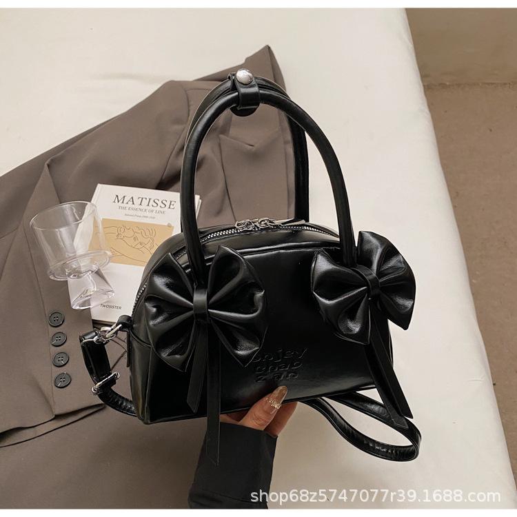 Shoulder bag fresh 2025 new women's bag Korean fashion bow new hand-to-hand small women's bag crossbody shell bag