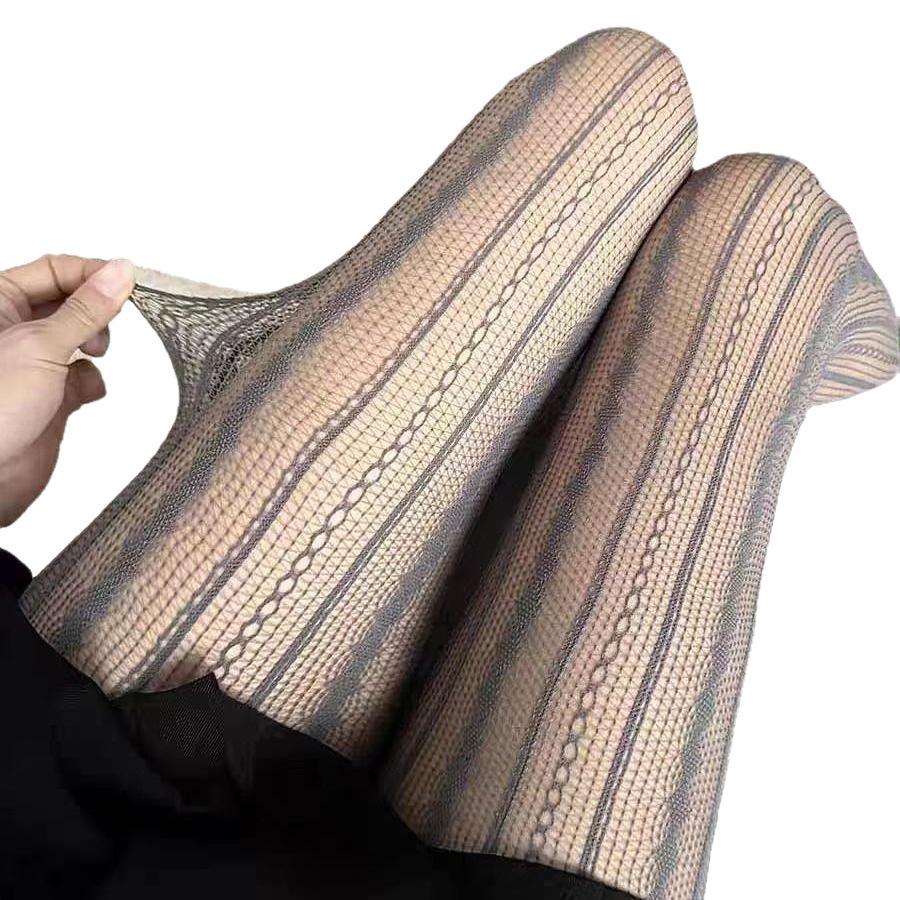 Collant Rete Diamante Retrò: Strisce Verticali e Sexy Design Intrecciato
